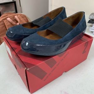 FitFlop Due MJ Nubuck Ballet Flat Shoes- Supernavy